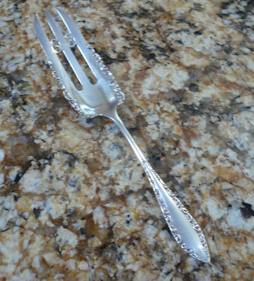 1847 Rogers International Silver 1892 Savoy Pastry Cake Serving Fork